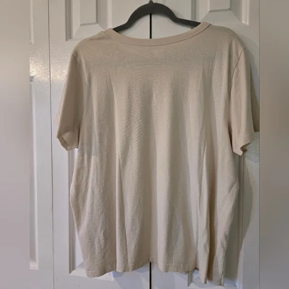 NWT Old Navy Beige Graphic T-Shirt with Desert Scene Ladies XL - Picture 4 of 6